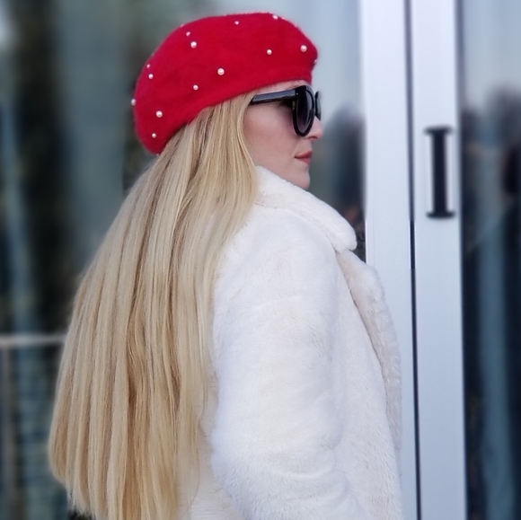 Red Womens soft Pearl detailed Fuzzy Hat fall winter gift - Picture 6 of 6